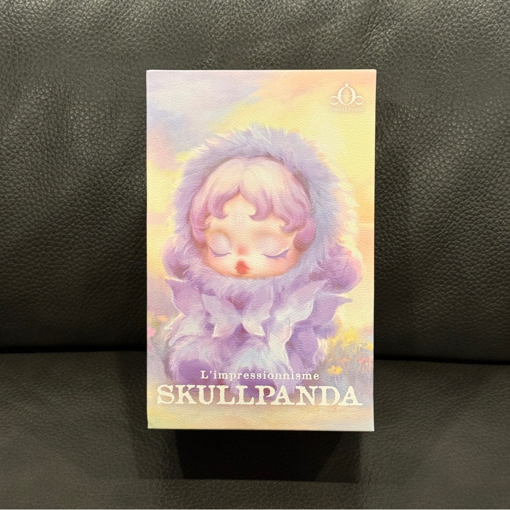 NIB POP MART SKULLPANDA L'impressionnisme Plush Pendant - Dew - Picture 2 of 4